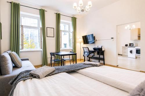 Near Danube & Praterstern Apartment for Longstays