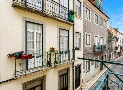 Mouraria 1st floor - 1881 Lisbon Apartments