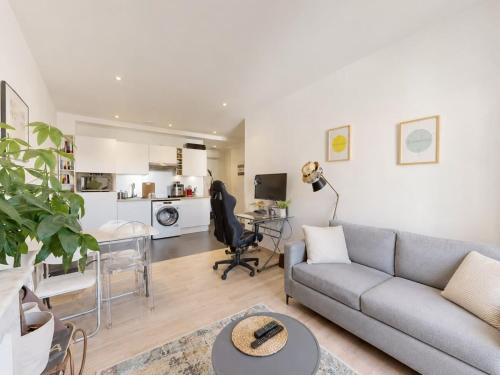 Modern and central apartment - Sea 2 min away