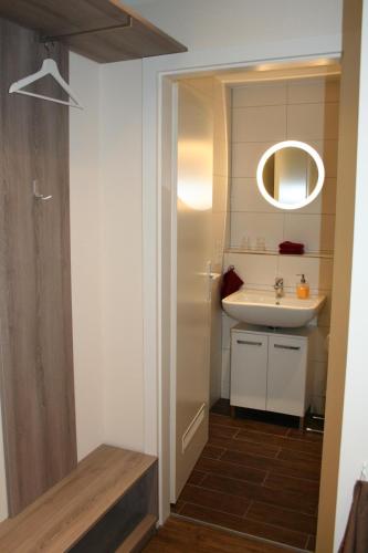 Gallery image of Messe Apartment, Flughafen-Köln Bonn in Rösrath