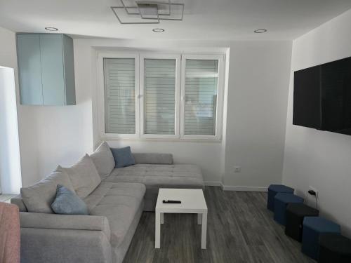Private and Central Apartment with Available Parking