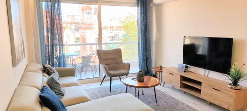 Premium apartment in Acropolis