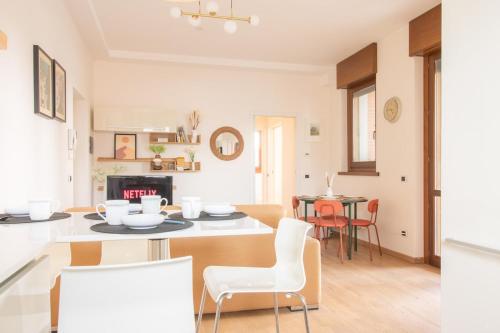 GrecoPirelli Lux - 2BR - Alloggiare APT