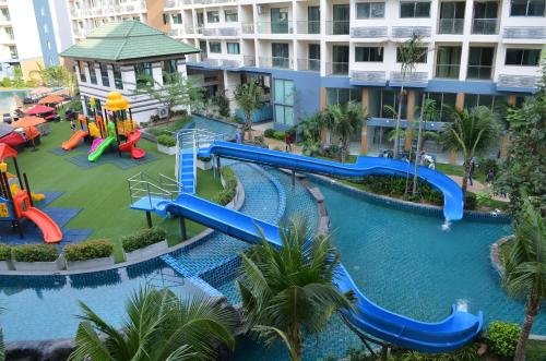 Piscina a Laguna Beach Resort 2 o a prop