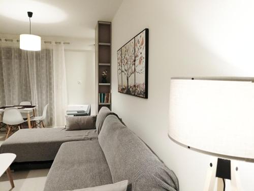 Pearl Suite Marousi -New Build- Private Parking