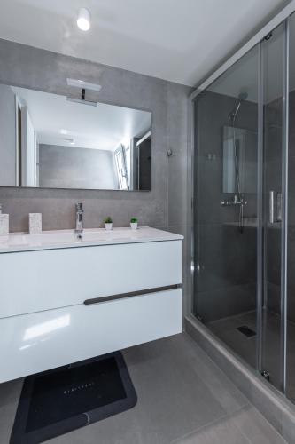 Charming in the Heart of Athens Near Metro 2BR