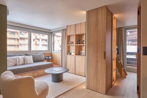 Solaise 203 by One of A Kind Travel