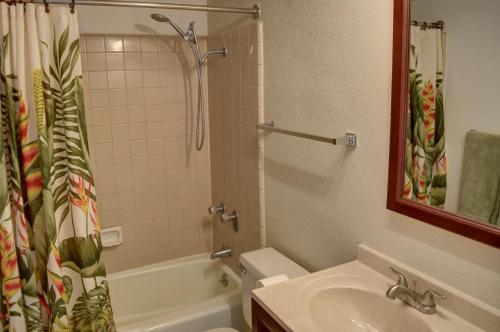 Et badeværelse på Maui Vista 3105