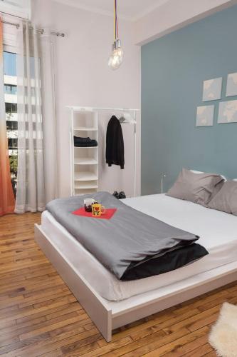 15 minutes walking distance from Acropolis