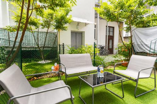 Stylish Modern Studio for 4P with Private Garden