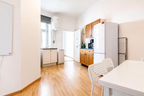 Cozy 1BR Near U3 & Danube Great for Long Stays