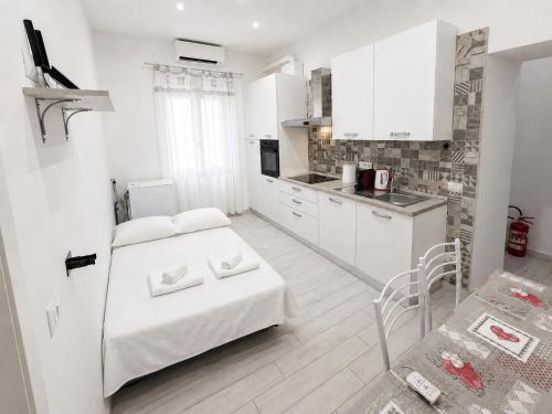 Termini Apartment, In the Heart of San Lorenzo with Private Parking