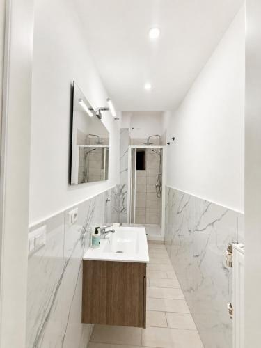 Termini Apartment, In the Heart of San Lorenzo with Private Parking