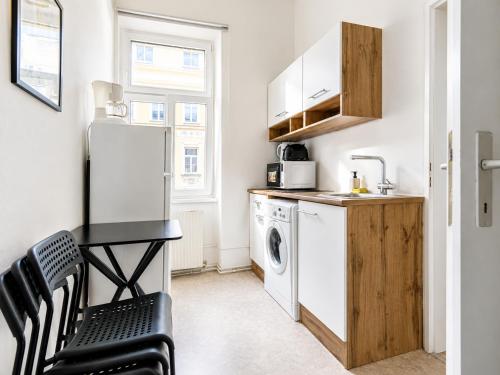 Modern Apartment Near Danube Canal
