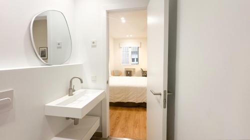 All-inclusive room at Coliving Tetuán