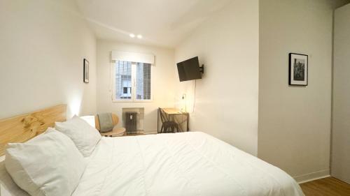 All-inclusive room at Coliving Tetuán