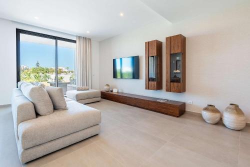 Luxury Sea View Apartment at Dona Ana Beach Residences