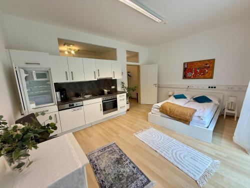Garden Stay Vienna Airport - by myNests