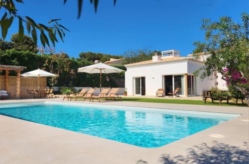 Casa Monzonea