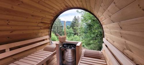 Chalet Le Carnotzet Luxury Chalet with Covered Hot Tub Panoramic Sauna
