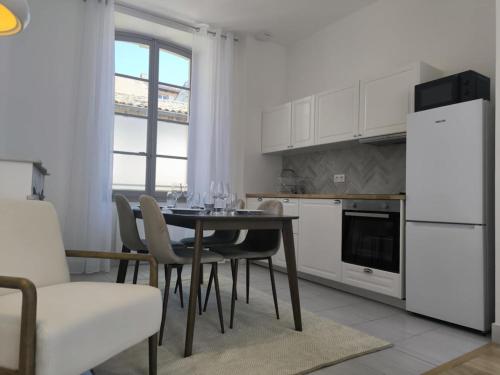 T3 rénové et lumineux au cœur du centre historique