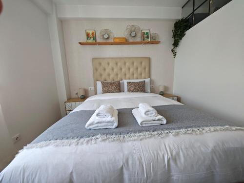 Modern & Quiet Apartment Near Downtown Madrid by MyRentalHost