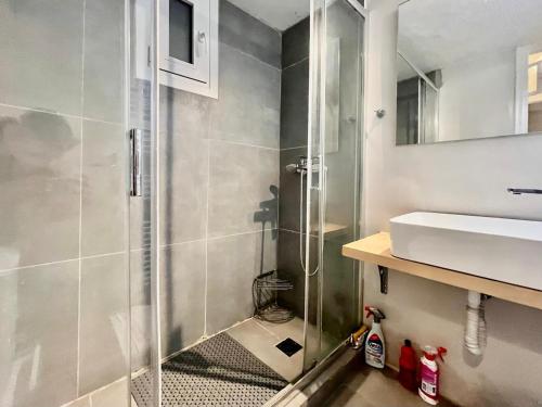Central 1BR Apt near Syntagma