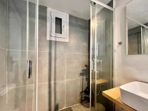 Central 1BR Apt near Syntagma