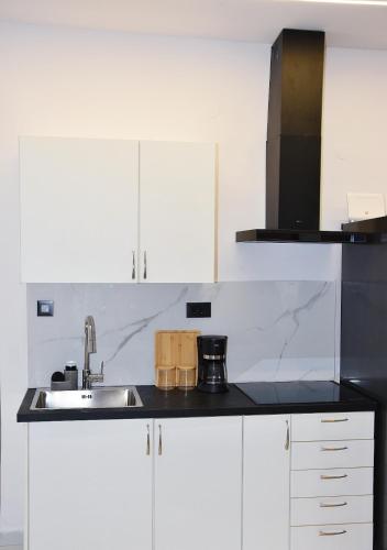 Luxury City Apartment, 3 bedrooms 3 baths, Chania