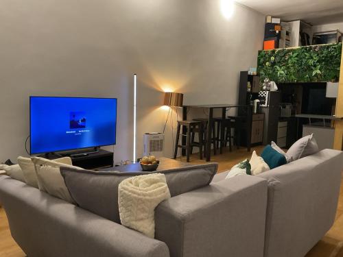 Loft Poppy, Cozy peaceful stay in Paris 11th