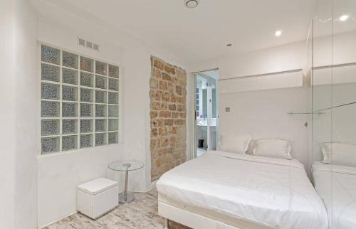 Modern 2BD Apartment 14 mins to the Eiffel Tower