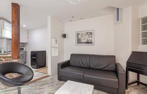 Modern 2BD Apartment 14 mins to the Eiffel Tower