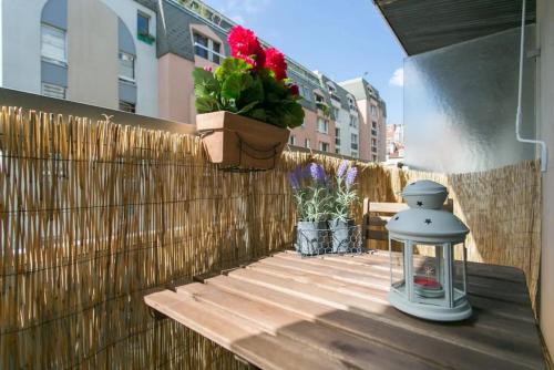 Studio Paris 14th with nice balcony
