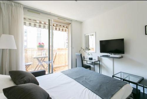 Studio Paris 14th with nice balcony