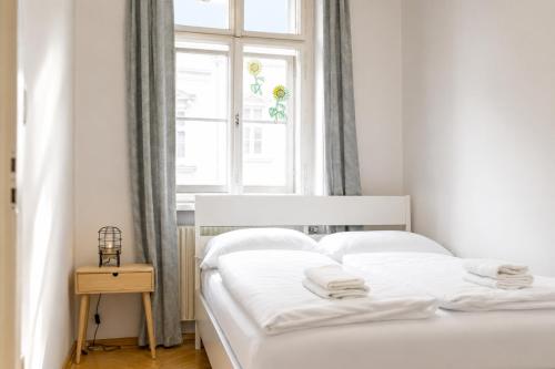Deluxe 3BR Apt Wiener Stadthalle