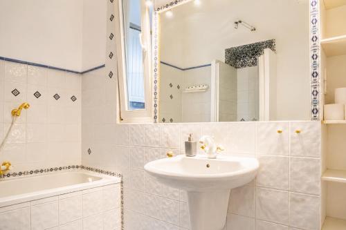 Deluxe 3BR Apt Wiener Stadthalle