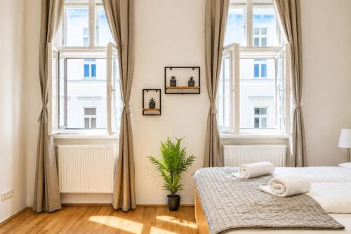Spacious Two Bedroom Apartment Near Wiener Stadthalle