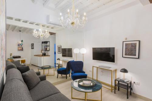 Historic Centre FREE Parking with 2 Bath - Quiet Stay