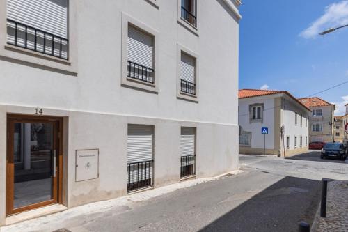 1BDR Modern Peniche Stay with Pool by LovelyStay