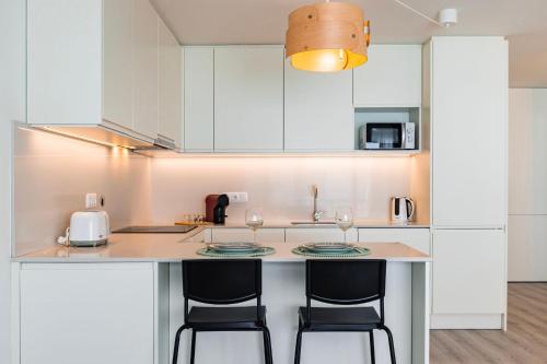 1BDR Modern Peniche Stay with Pool by LovelyStay
