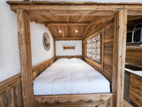 Studio Style Chalet pour 3 Pers, Balcon, Pied des Pistes, Réberty 2000 - FR-1-452-85