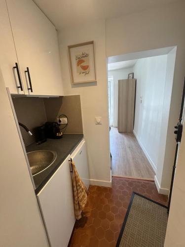 2-room apartment, heart of Montmartre, sleeps 4