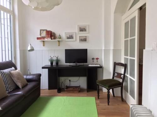 Fantastic 2 bedrooms Apartment in Campolide - RC