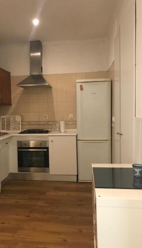 Fantastic 2 bedrooms Apartment in Campolide - RC