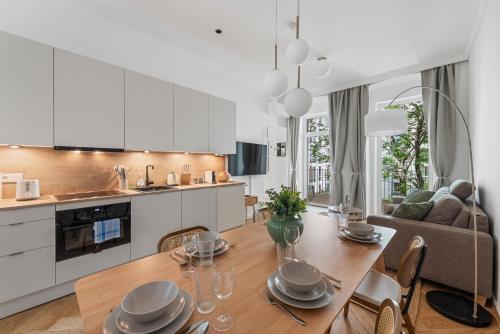Mariahilf Suites, AC, metro, 7 min to center, shopping