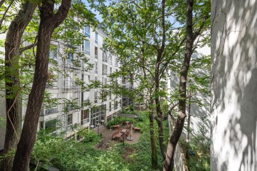 Mariahilf Suites, AC, metro, 7 min to center, shopping