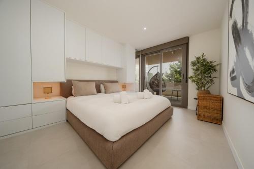 Modern apartment with large terrace and gym
