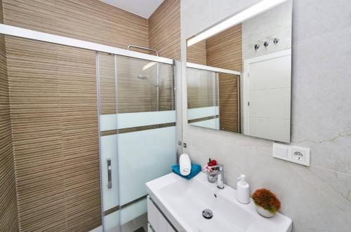 Nerja 1042 Moderno Apartamento centrico