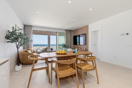 Modern Puerto Banus Frontline Penthouse