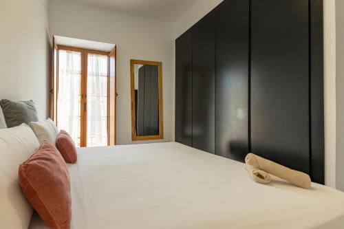 Charming 1 Bedroom Apartment at Jardines de Murillo -Sevilla City Center- By OCityzen